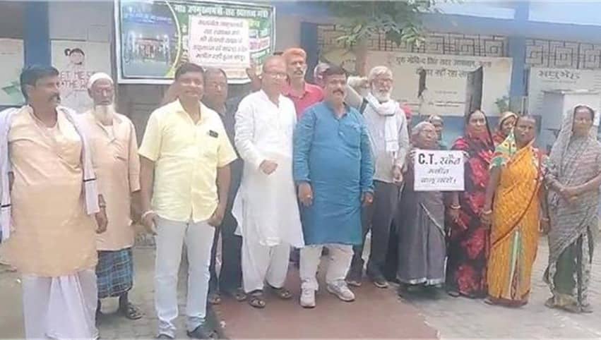 पटना : नगर निगम कर्मी के हड़ताल समर्थन में निकाला जुलूस, पिछले 10 दिनों से प्रदर्शन जारी      