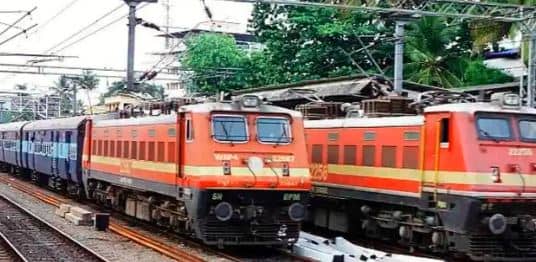 चक्रधरपुर रेल मंडल का नया टाइम टेबल,1 अक्टूबर से हुआ लागू, जानिए किन ट्रेनों के परिचालन में हुआ बदलाव