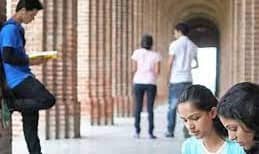 इस कॉलेज में लड़के- लड़कियों को साथ बैठने और बात नहीं करने पर बनाया गया नियम, पकड़े जाने पर नामांकन रद्द करने की धमकी