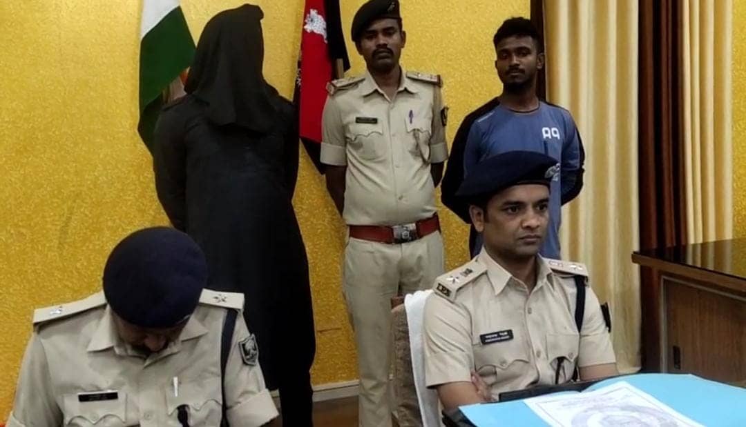 मुंगेर: अवैध हथियार के खिलाफ मुंगेर पुलिस की बड़ी कार्रवाई, हथियार की खेप के साथ तस्कर गिरफ़्तार