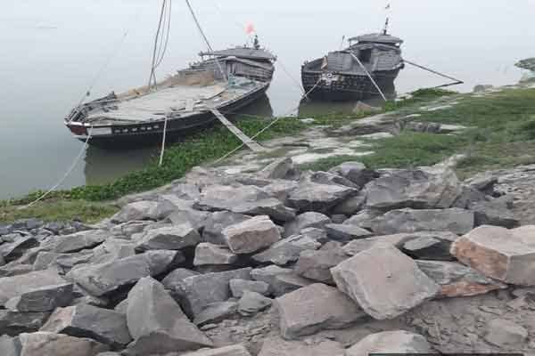 Sahibganj-अब बोल्डरों की ढुलाई पर फंसा कांटा! एनजीटी ने तीन सप्ताह में मांगी पूरी रिपोर्ट