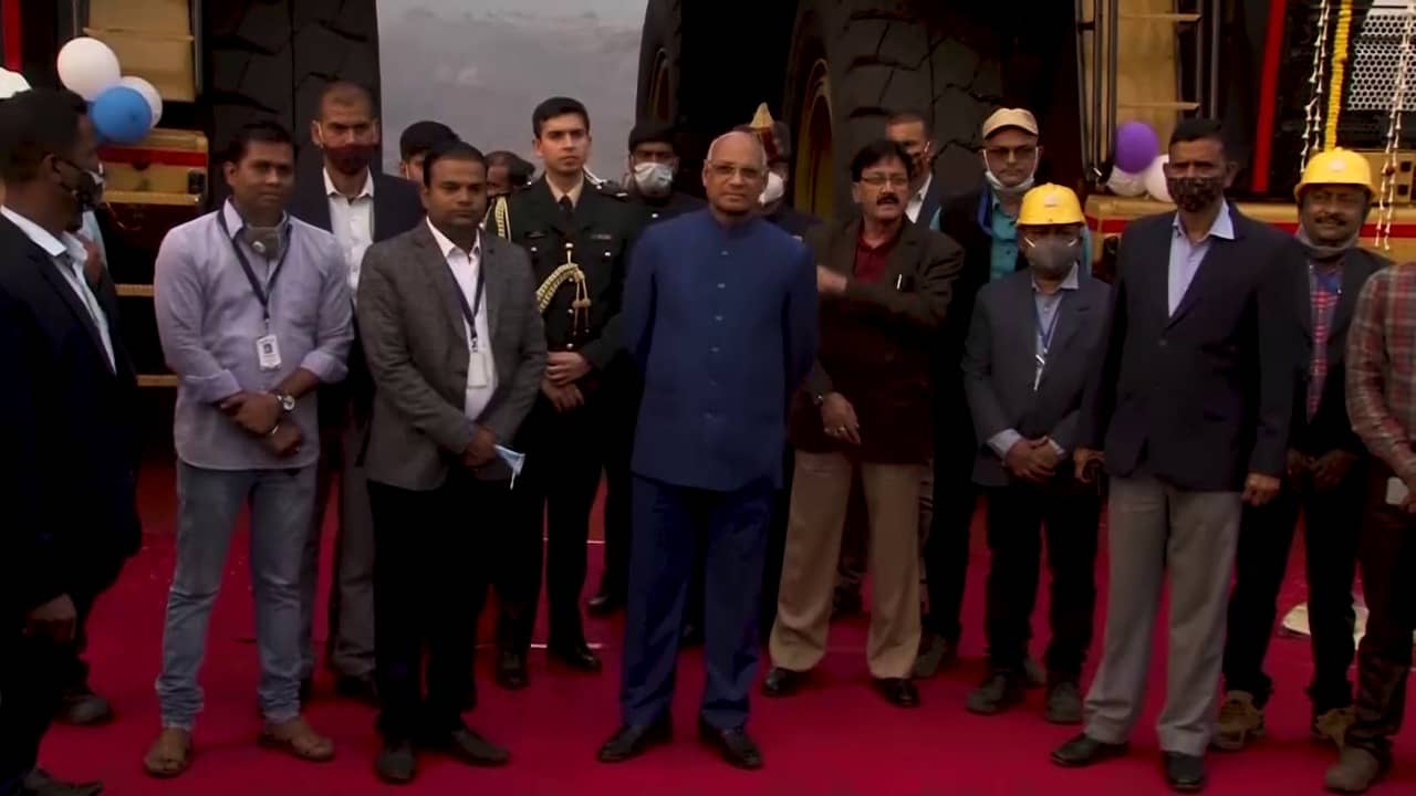 खुली खदान देखने पहुंचे राज्यपाल, कोयलांचल की समस्याओं को लेकर कोयला मंत्री से बात करने का दिया भरोसा