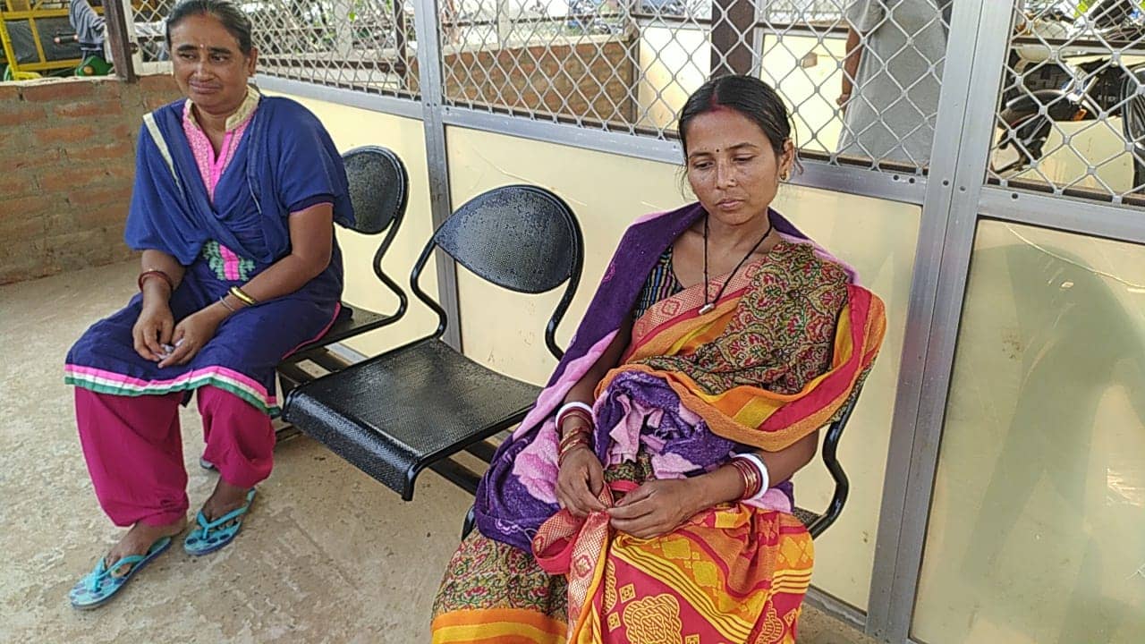 दुमका : शहर में दिन दहाड़े झपट्टा मार गिरोह ने लूटे लाखों रुपये, पुलिस के आगे खड़ी हुई बड़ी चुनौती 