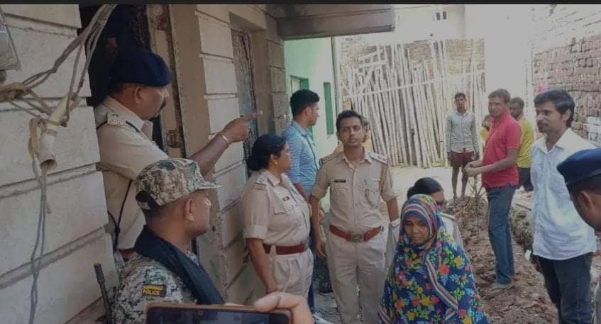 जमशेदपुर :डॉली परवीन फायरिंग मामले में एक्शन में आदित्यपुर पुलिस, आरोपियों के परिजन को लिया हिरासत में