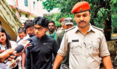 सीओ के साथ मारपीट मामला: पूर्व विधायक अमित महतो को सुप्रीम कोर्ट से मिली जमानत, जानिए क्या था पूरा केस