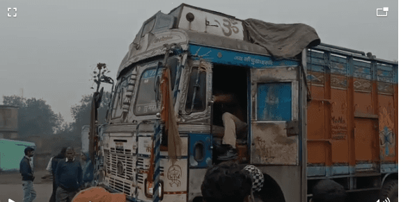 अहले सुबह खड़ी ट्रक से उठा शोर, फिर ऐसे रेप से बचाई गई झरिया की महिला