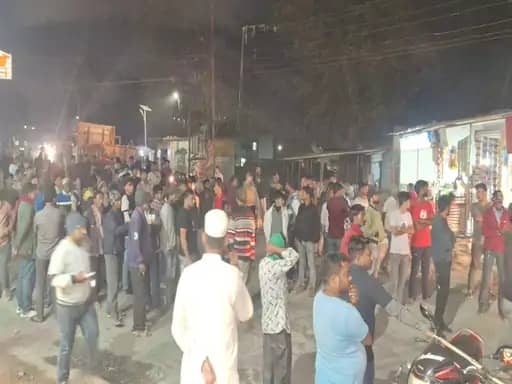 झारखंड में अपराधी बेलगाम, चौकीदार को गोली मार कर उतारा मौते के घाट, आक्रोशित लोगों ने किया सड़क जाम