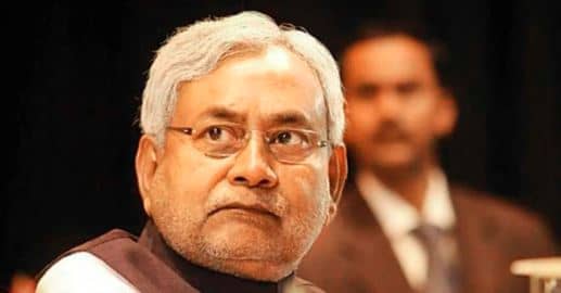 उम्र का असर या सठिया गये नीतीश कुमार, न जाने क्या-क्या नहीं सुनना पड़ा बिहार के मुख्यमंत्री को...