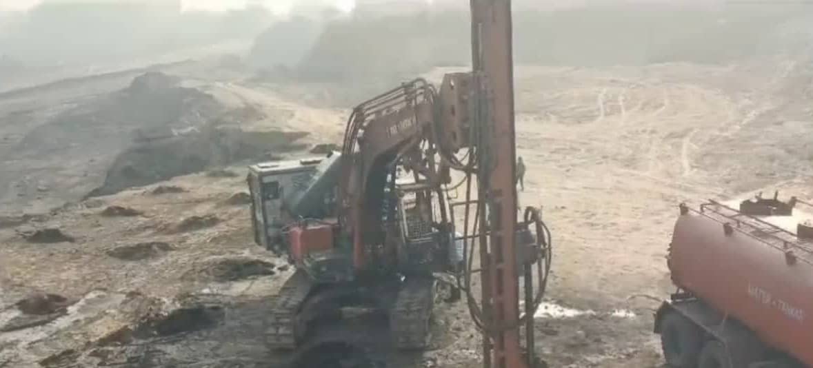 रामगढ़ : सीसीएल खदान में नक्सलियों का उत्पात, ड्रिल मशीन में आग लगाकर दी काम बंद करने की धमकी