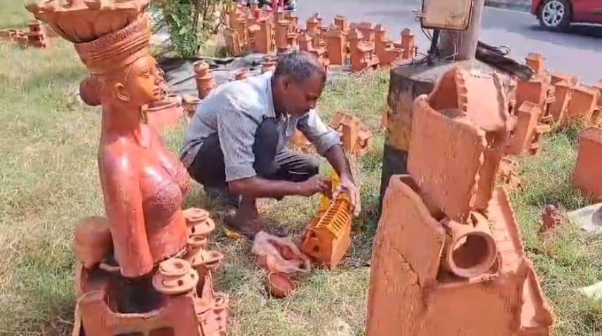 इस दिवाली वोकल फॉर लोकल का दिखा असर, गंगा मिट्टी से बनाए जा रहे हैं दिए और सजावट के सामान, बिक्री से खुश हैं कुम्हार
