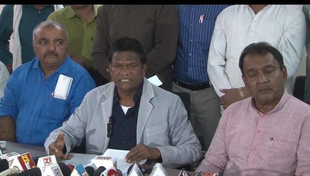 स्थगित हो गया धनबाद में धीरेंद्र कृष्ण शास्त्री का कार्यक्रम, विधायक ढुल्लू ने की घोषणा 