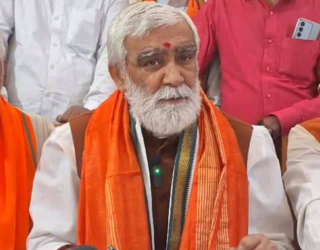 भागलपुर में नीतीश सरकार पर बरसे अश्विनी कुमार चौबे, कहा बिहार सरकार पूर्ण रूपेण गूंगी, बहरी, लंगडी हो गई है