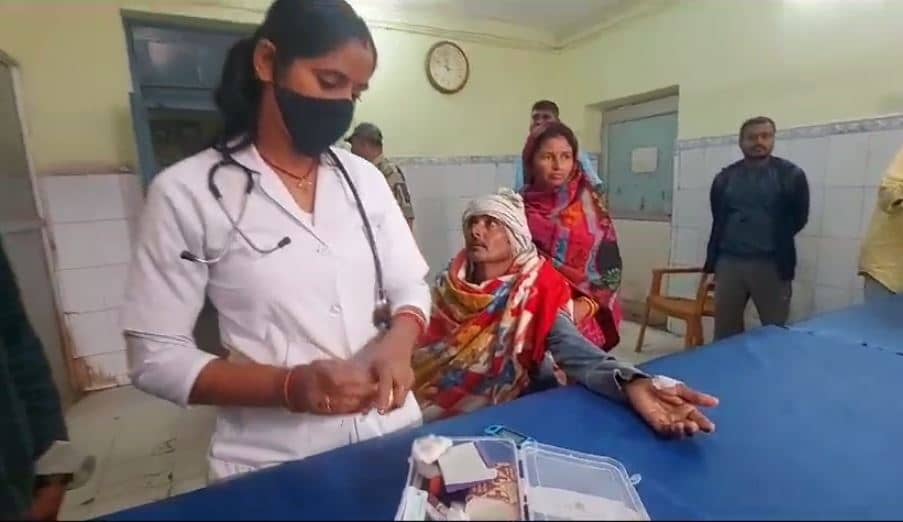 छपरा में एक बार फिर सामने आया शराबकांड का मामला, शराब पीने से दो लोग बीमार, एक की हालत गंभीर 