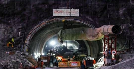 अच्छी खबर के इंतजार में देश, उत्तरकाशी सुरंग में कैद 41 जिंदगियां आज हो सकती है आजाद