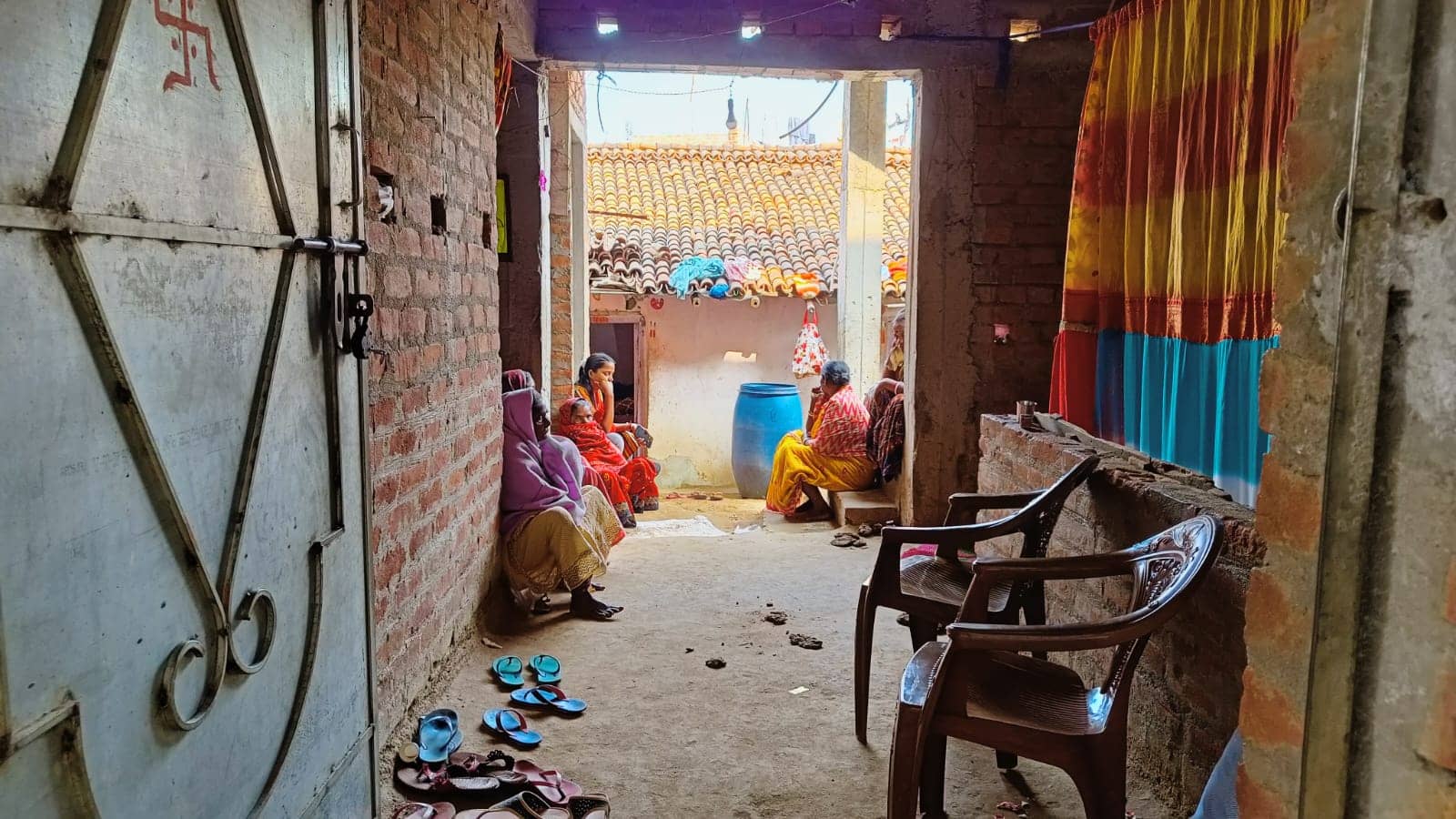 दो भाईयों के बीच हुआ विवाद, बीच-बचाव करने पहुंची मां की हत्या