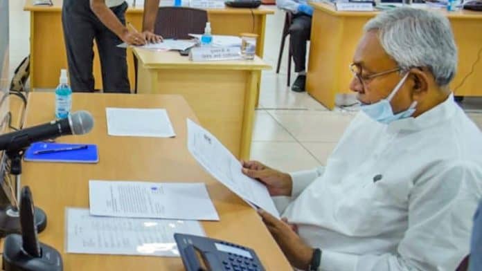 शराब पीकर बोतल फेकने वालों की तस्वीरों की होगी पहचान -नीतीश कुमार