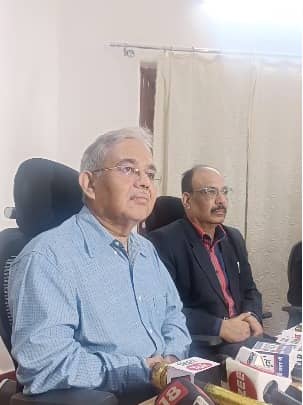 शिक्षक भर्ती परीक्षा के दूसरे चरण की परीक्षा 7 दिसंबर से शुरू, ओएमआर शीट से छेड़खानी नहीं करने का बीपीएससी अध्यक्ष ने दिया निर्देश