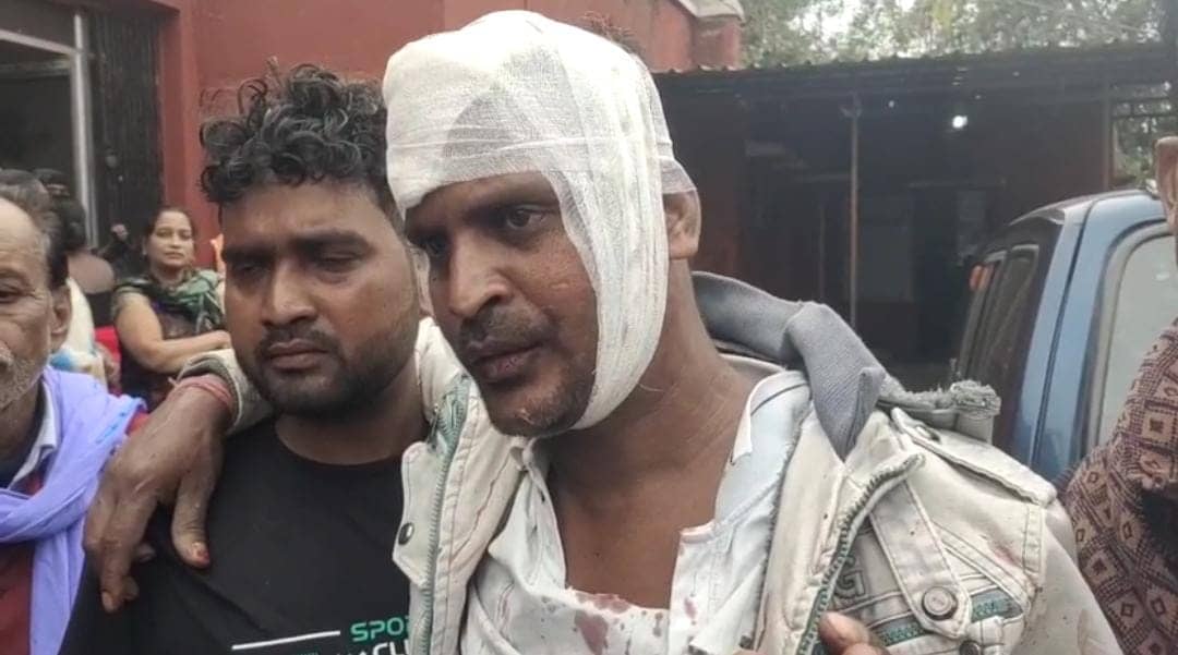 कोयला चोरी मे वर्चस्व कायम करने को लेकर भीड़े दो गुट, जमकर चला लाठी- डंडा और तलवार, चार लोग घायल   