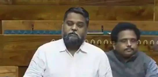 लाइन पर आ गये हिन्दी पट्टी को गोमूत्र राज्य बोलने वाले डीएमके सांसद, सदन में सभी से मांगी माफी