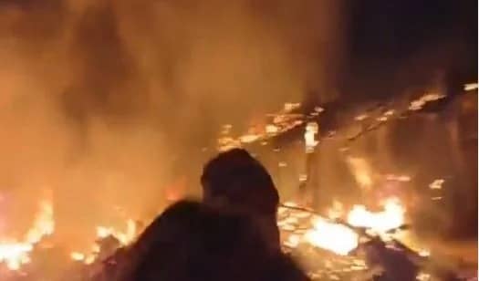 रांची के डेली मार्केट में लगी भीषण आग, फल और सब्जी की कई दुकानें जलकर राख 