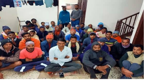 साउदी अरब में फंसे झारखंड के 45 मजदूर दाने-दाने को मोहताज, तीसरा वीडियो जारी कर वतन वापसी की लगाई गुहार  