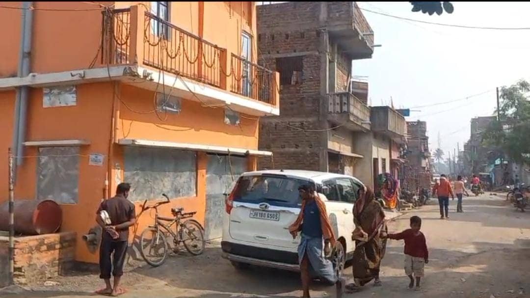 साहिबगंज पुलिस ने फर्जी सीबीआई अधिकारी को किया गिरफ्तार, कई पत्थर कारोबारियों से कर चुका है ठगी, पढ़ें कैसे लोगों को बनाता था शिकार