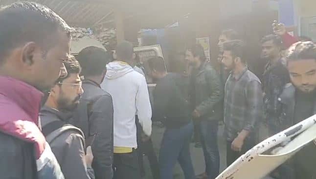 छपरा में अपराधियों का तांडव, एक युवक को मारी गोली, जानिए आगे क्या हुआ