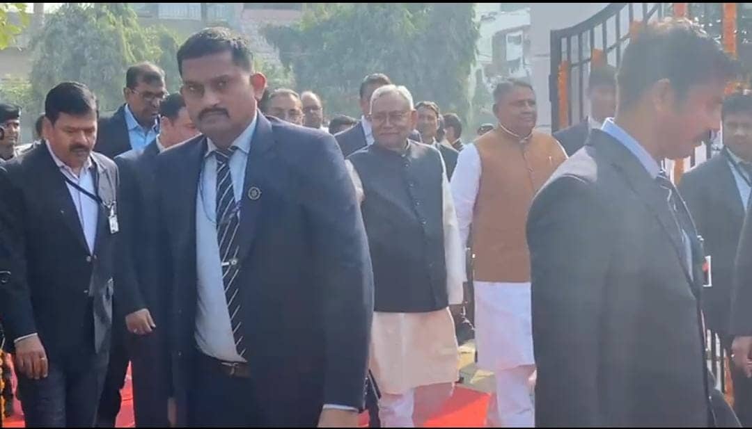 अटल बिहारी वाजपेई की जयंती पर नीतीश कुमार ने दी श्रद्धांजलि, कहा अटल बिहारी वाजपेई जी के नेतृत्व में बहुत अच्छे काम हुए, वो मुझे समर्थन करते थे