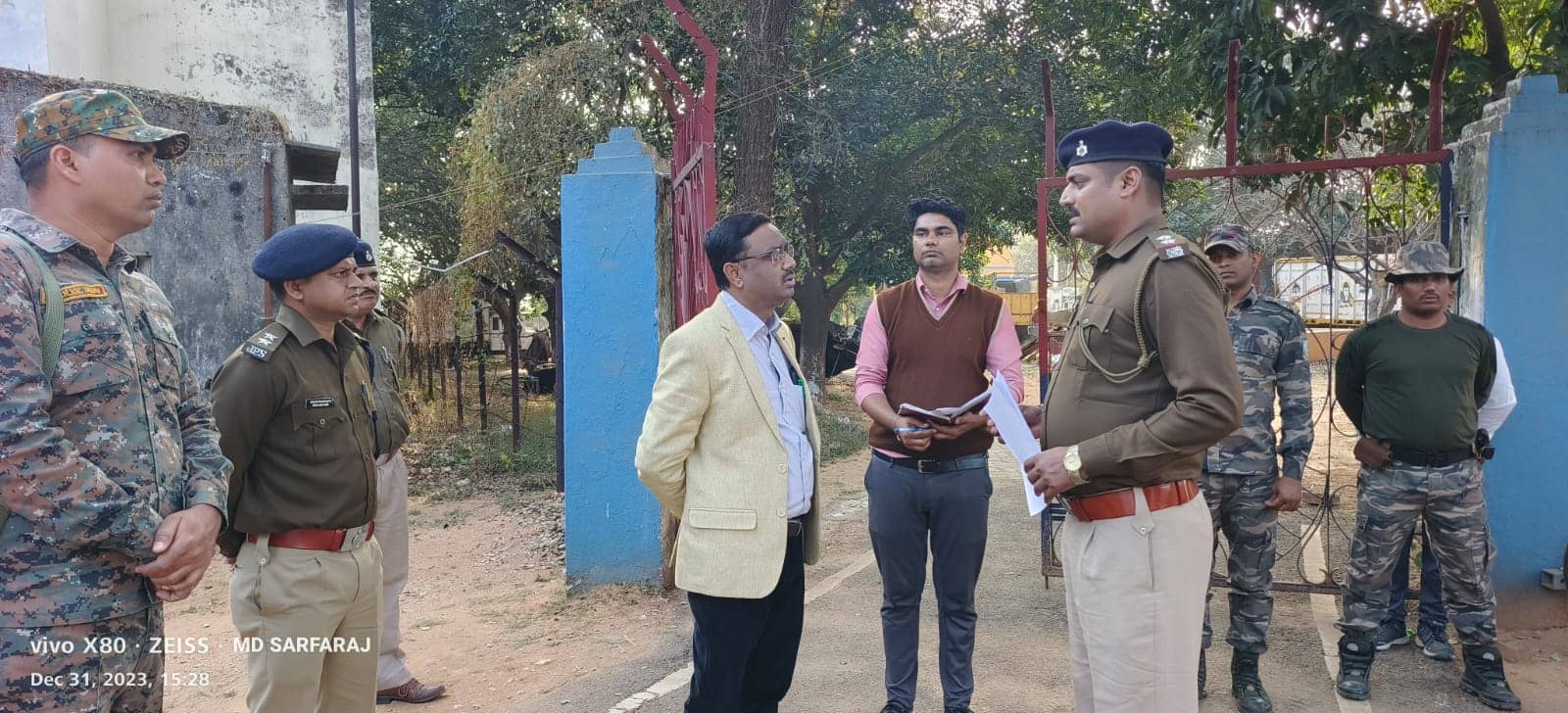 गोवंश तस्करी के खिलाफ पुलिस की बड़ी कार्रवाई! 11 पिकअप वैन और चालक समेत 100 से अधिक जानवर जब्त    