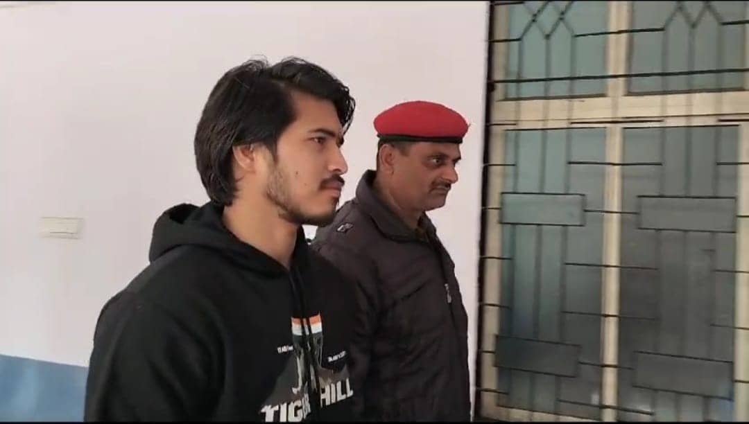 खनन घोटाला मामले में फरार आरोपी दाहू यादव के बेटा ने किया सरेंडर, जानिए