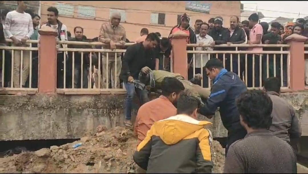 रांची: बड़ा तालाब से युवक का शव बरामद, हत्या या आत्महत्या जांच में जुटी पुलिस