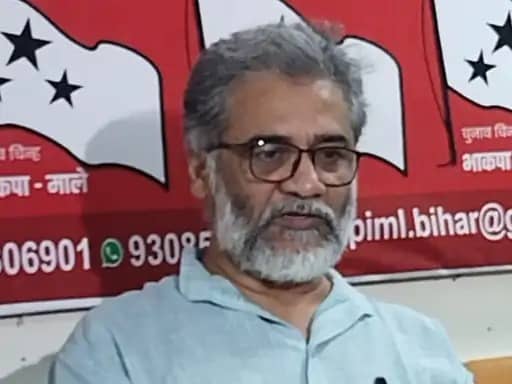 बिहार में गहराया कांग्रेस का संकट!  परफॉरमेंस आधारित सीट शेयरिंग पर अड़ी माले, दीपांकर भट्टाचार्य को राज्य सभा भेजे जाने की चर्चा तेज