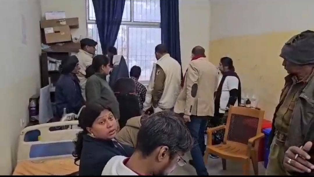 बिहार: अतिक्रमण हटाने गए प्रशासनिक टीम पर लोगों ने किया हमला, अंचलाधिकारी के साथ कई पुलिसकर्मी घायल, तीन गिरफ्तार