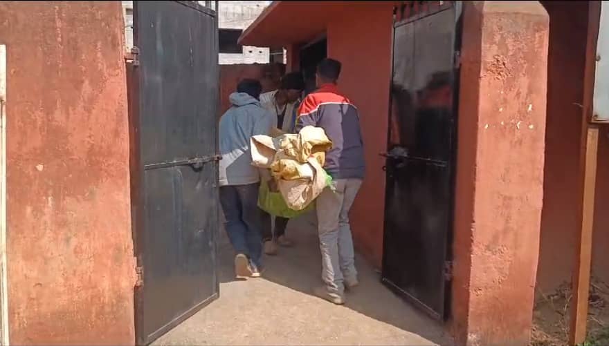 लोहरदगा: परिवार से अलग रह रहे अधेड़ ने फांसी लगाकर की आत्महत्या, जांच में जुटी पुलिस