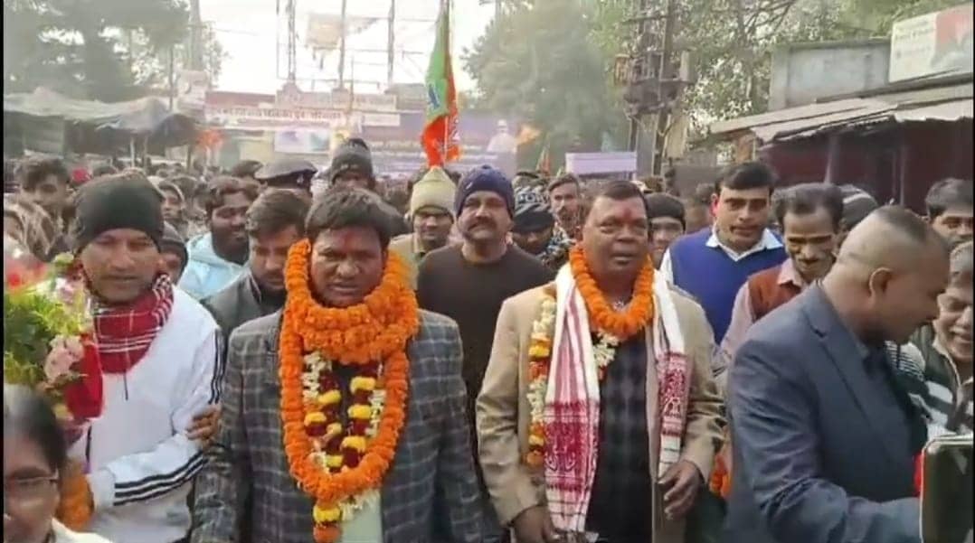 DHANBAD: डीसी ट्रेन हुई शुरू लेकिन इस पैसेंजर ट्रेन में लगेगा मेल एक्सप्रेस का भाड़ा
