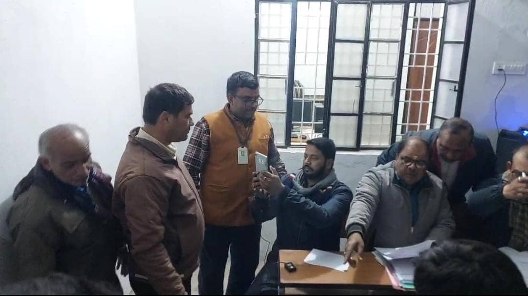 मुजफ्फरपुर में मिला फर्जी शिक्षक, दर्ज हुआ मुकदमा, BPSC से बहाल 226 शिक्षकों का अब तक नहीं मिल रहा है थंब इंप्रेशन   