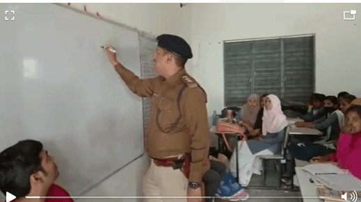स्कूल में चली SDPO सर की क्लास, सिखाए अपराधियों से निबटने के गुर
