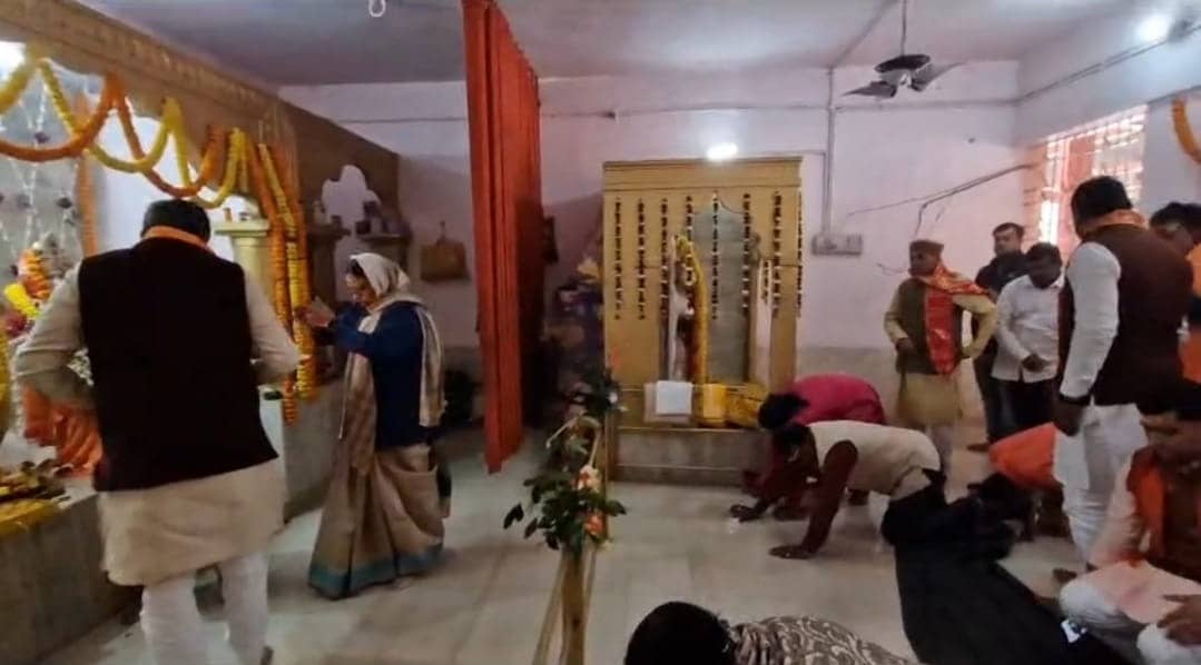 प्रभु राम के रंग में रंगा धनबाद,पुलिस भी अलर्ट मोड पर, गली गली में हो रही पेट्रोलिंग 