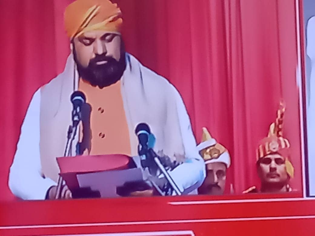 मुख्यमंत्री नीतीश कुमार 9वीं बार बनें बिहार के मुख्यमंत्री. कई मंत्रियों ने ली शपथ, मंत्रिमंडल में जातीय समीकरण का रखा गया ख्याल , पढ़िए . 