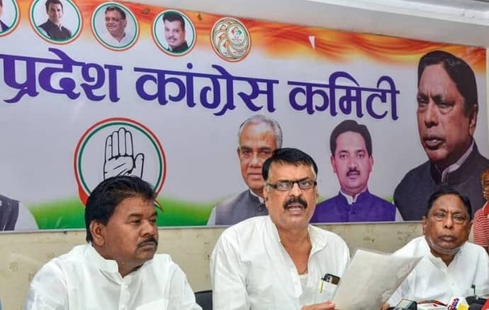 Big Breaking : मंत्रिमंडल विस्तार से पहले बगावत, कांग्रेस के 12 विधायकों ने की अलग बैठक