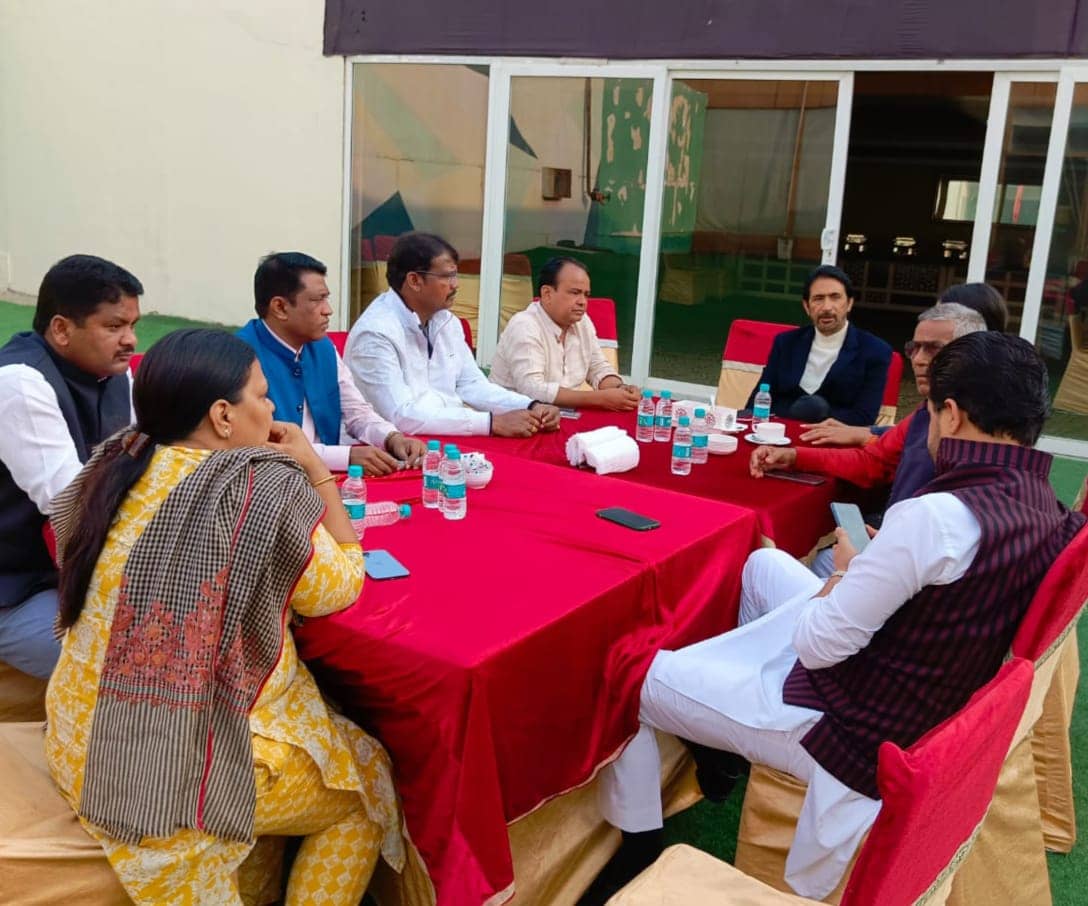 कांग्रेस विधायकों ने बदला अपना लोकेशन! क्या निकल गए जयपुर,  टेंशन में CM चम्पाई सोरेन