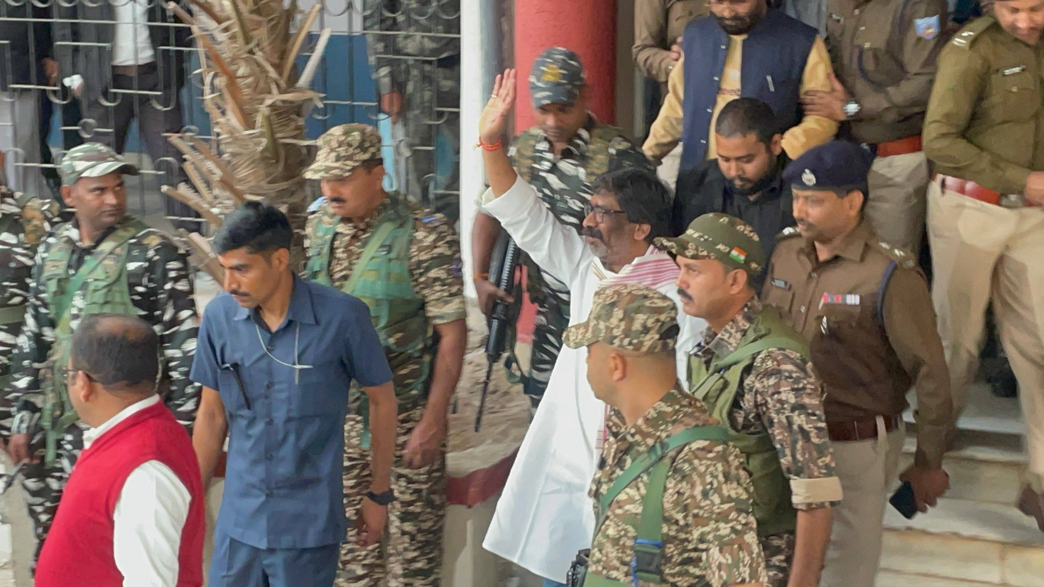 Big breaking- पूर्व सीएम हेमंत के खिलाफ एक और मामला दर्ज, समन का सम्मान नहीं करने के आरोप में ईडी ने दर्ज करवाया मामला