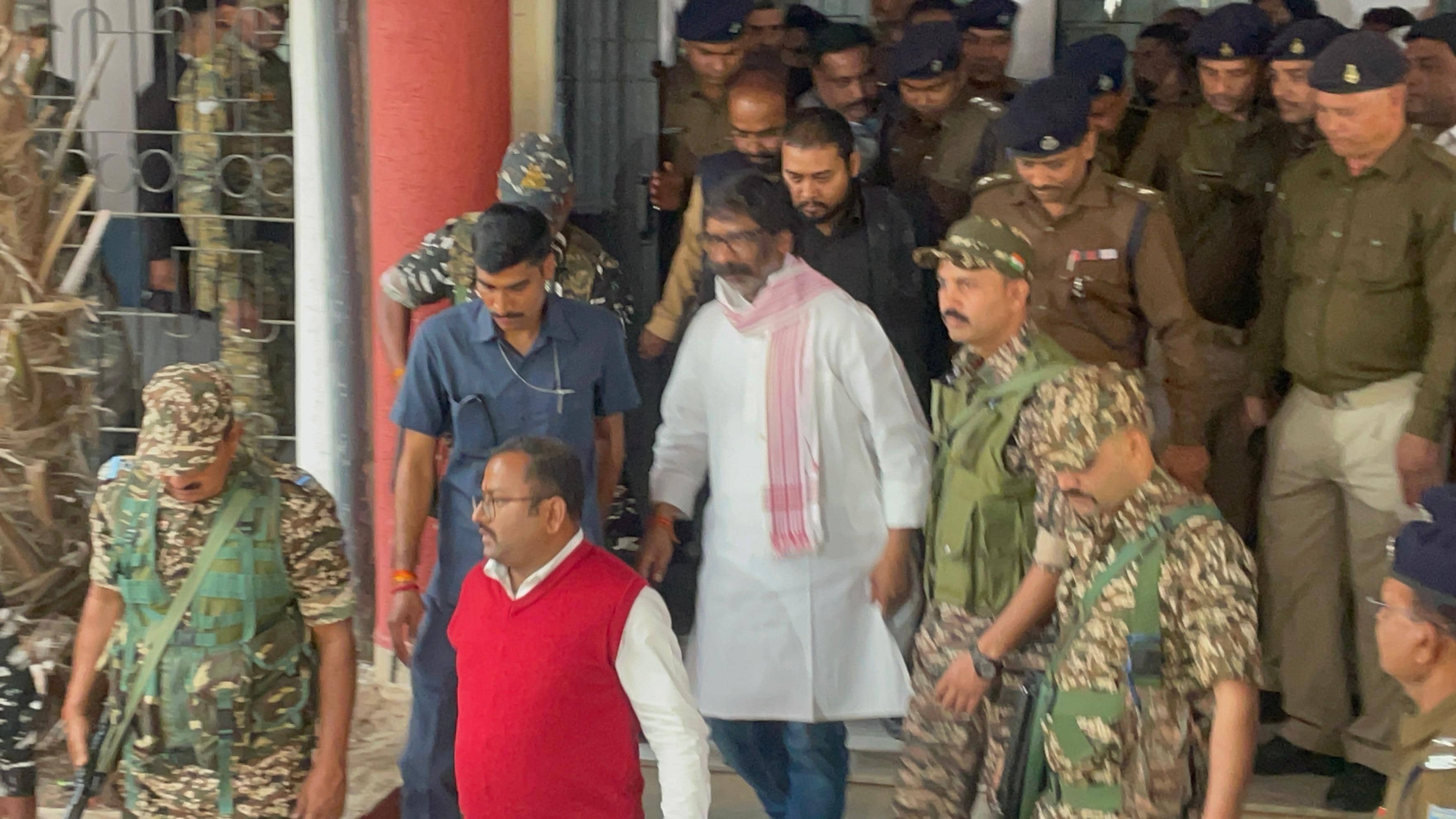 Big Breaking-एक बार फिर से विधान सभा की कार्रवाई में हिस्सा लेंगे पूर्व सीएम हेमंत, पीएमएलए कोर्ट से बजट सत्र में भाग लेने की मांगी अनुमति