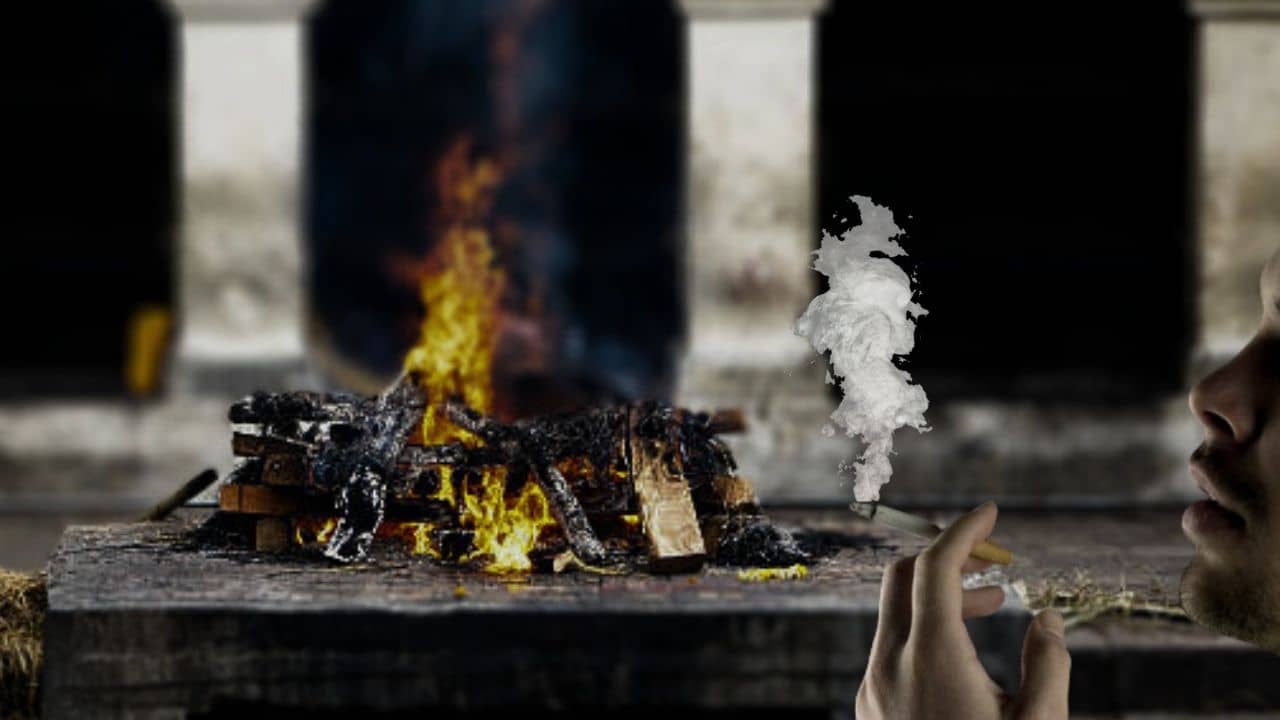 दोस्ती की अनोखी मिसाल: कभी एक साथ बैठ कर पीते थे सिगरेट,  तलब हुई तो जिगरी दोस्त के चिता की आग से सुलगाया सिगरेट