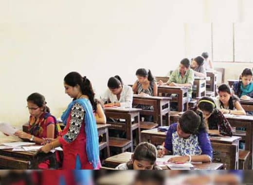 JOB IN JHARKHAND : बेरोजगारों के लिए बड़ी खुशखबरी, जाने JSSC ने किस पद के लिए नियुक्ति प्रक्रिया कर दी है तेज, और कहां होने वाली है टीचर्स की नियुक्ति 