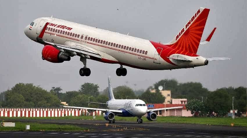 होली में धनबाद आने वालों के लिए दीवार बन गई है ट्रेन में बर्थ की कमी, हवाई किराया भी पहुंच से दूर 