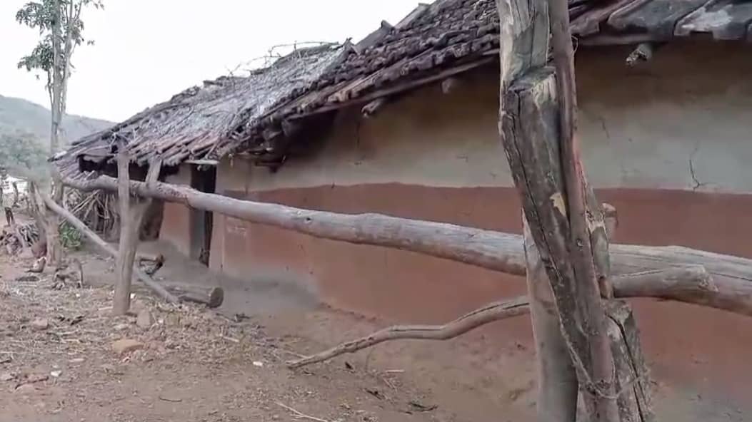 राज्य बनने के 24 साल बाद भी यह गांव क्यों है इतना पिछड़ा, सरकार की योजनाओं औऱ विकास की रोशनी क्यों नहीं पहुंच पाई इस गांव में, देखिए जमीनी हकीकत की असली कहानी