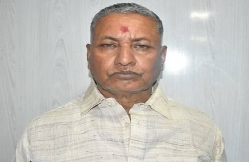 साइंस टीचर कालीचरण इस बार सुलझायेंगे चतरा का सियासी गणित! 67 वर्षों बाद स्थानीय चेहरे के सामने संसद जाने का मिलेगा मौका या इंडिया गठबंधन खेलने जा रहा कोई बड़ा दांव