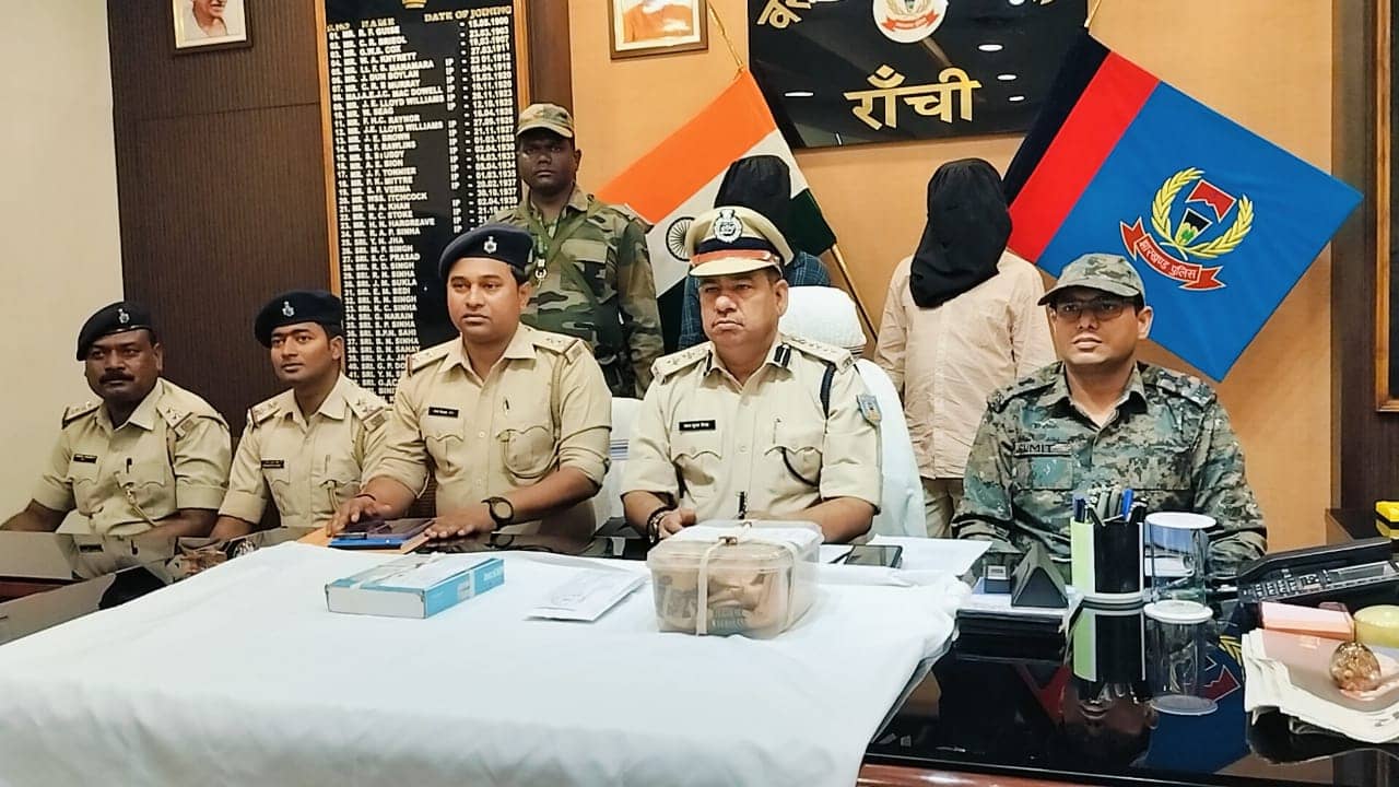RANCHI NEWS: नशा कारोबार के खिलाफ पुलिस की बड़ी कार्रवाई, तमाड़ और रातू से तीन तस्कर गिरफ्तार