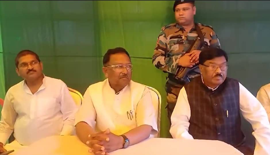 “दुमका झारखंड की नाक, घर तोड़ने के बावजूद खिलने नहीं जा रहा 'कमल' ” बसंत सोरेन का दावा नलिन सोरेन की उम्मीदवारी से दिल्ली बदहवास